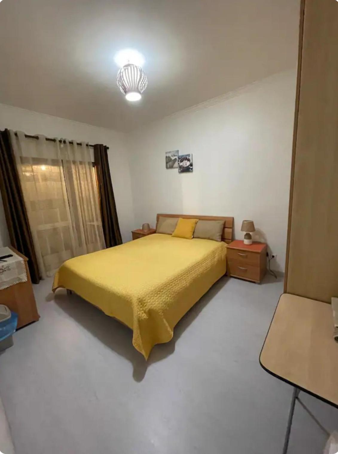 Quarto Calmo E Acolhedor Apartment Almada Bagian luar foto
